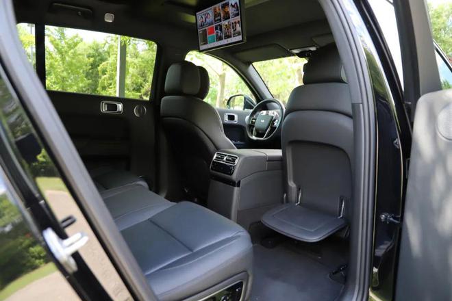 它一半！销量榜稳居前三全系配空气悬架！凯时尊龙最新网站宝马X5同级价格还不到(图1)