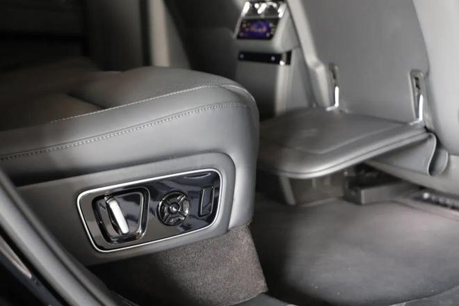 它一半！销量榜稳居前三全系配空气悬架！凯时尊龙最新网站宝马X5同级价格还不到(图3)