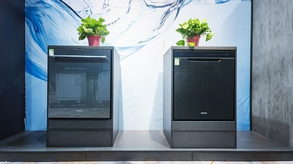 户峰会盛大召开智启洗护净界新篇章！尊龙凯时康佳洗衣机2024年核心客